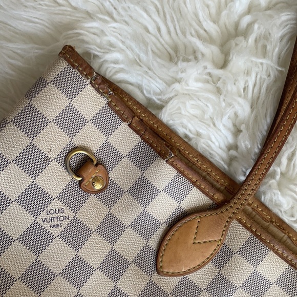 Louis Vuitton Damier Azur MM Neverfull - Picture 14 of 17